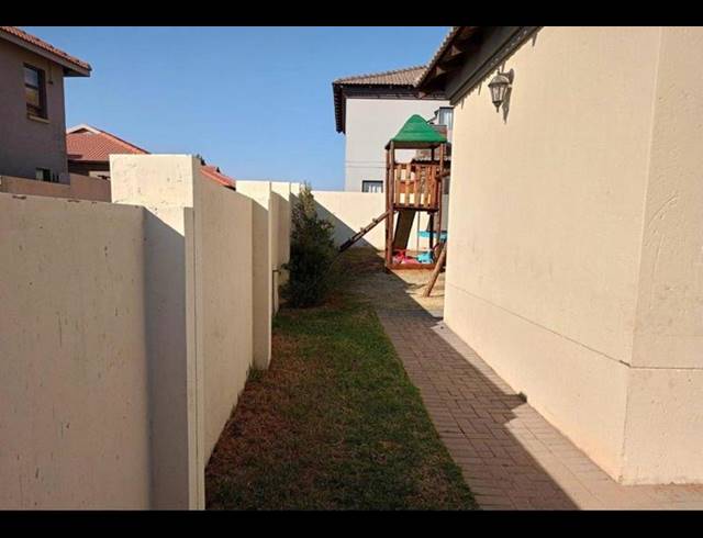 4 BEDROOM HOUSE FOR SALE IN WILDTUIN PARK